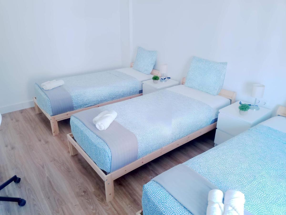 Reial 4 Tarragona Apartment Luaran gambar