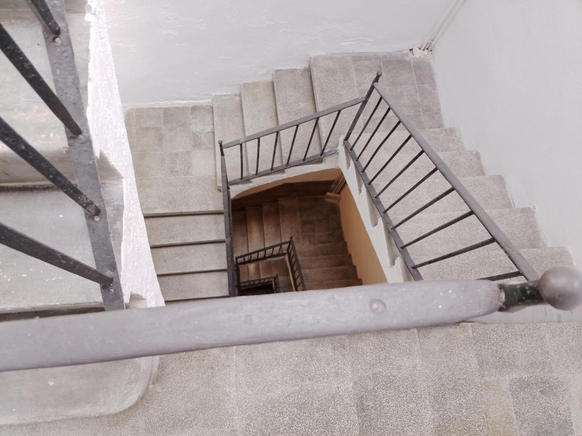 Reial 4 Tarragona Apartment Luaran gambar