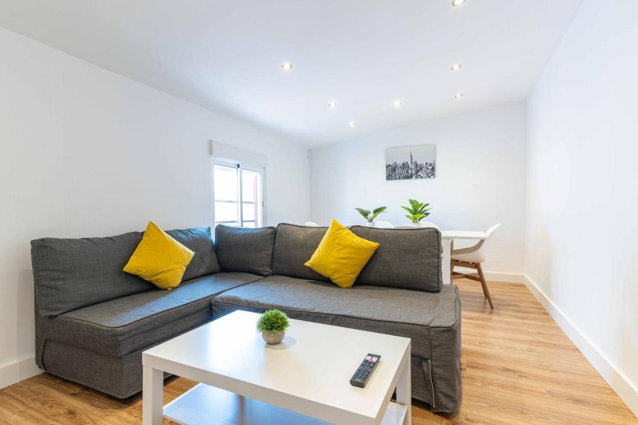 Reial 4 Tarragona Apartment Luaran gambar