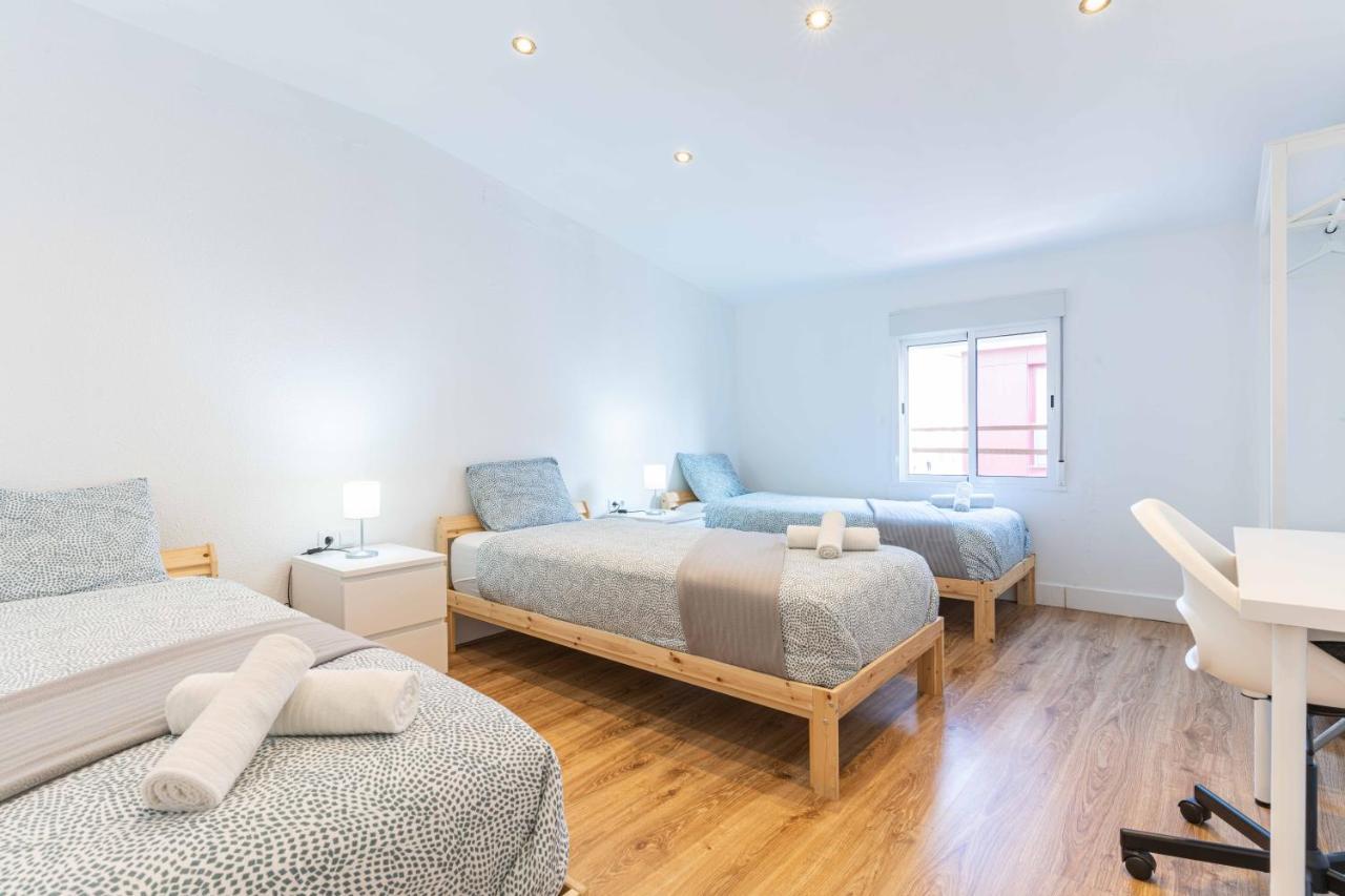 Reial 4 Tarragona Apartment Luaran gambar