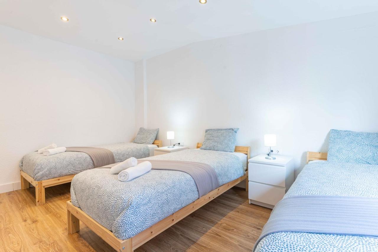 Reial 4 Tarragona Apartment Luaran gambar